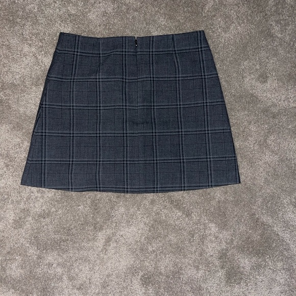 Aritzia Plaid Mini Skirt - Picture 2 of 3
